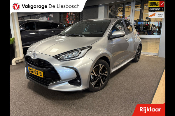 Toyota Yaris 1.5 Hybrid 115 First Edition / stoel en stuur verwarming/ camera / carplay /