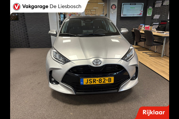 Toyota Yaris 1.5 Hybrid 115 First Edition / stoel en stuur verwarming/ camera / carplay /