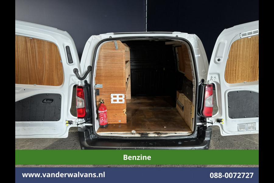Citroën Berlingo 1.2 PureTech 111pk **Benzine** L1H1 inrichting Euro6 Airco | 3-Zits | Camera | Navigatie | Apple Carplay Cruisecontrol, Android Auto, Parkeersensoren