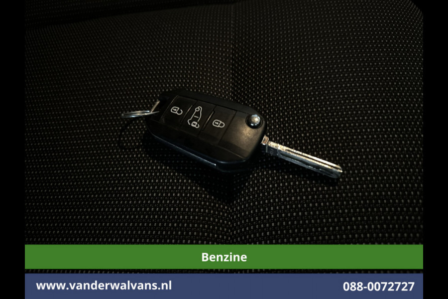 Citroën Berlingo 1.2 PureTech 111pk **Benzine** L1H1 inrichting Euro6 Airco | 3-Zits | Camera | Navigatie | Apple Carplay Cruisecontrol, Android Auto, Parkeersensoren