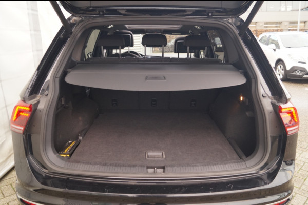 Volkswagen Tiguan Allspace 1.5 TSI 150pk DSG R-Line Highline Business 5-persoons -PANO-