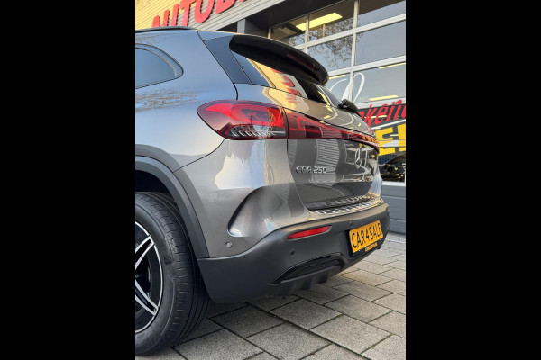 Mercedes-Benz EQA 250 AMG Edition 1 67 kWh - AUTOMAAT I Navigatie I Leer I Sport pakket I PDC I LED I Achteruitrij Camera