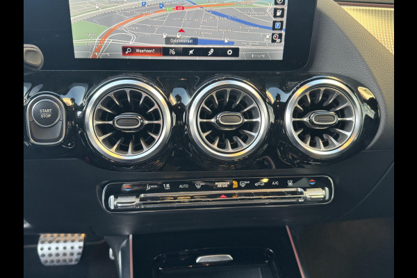 Mercedes-Benz EQA 250 AMG Edition 1 67 kWh - AUTOMAAT I Navigatie I Leer I Sport pakket I PDC I LED I Achteruitrij Camera