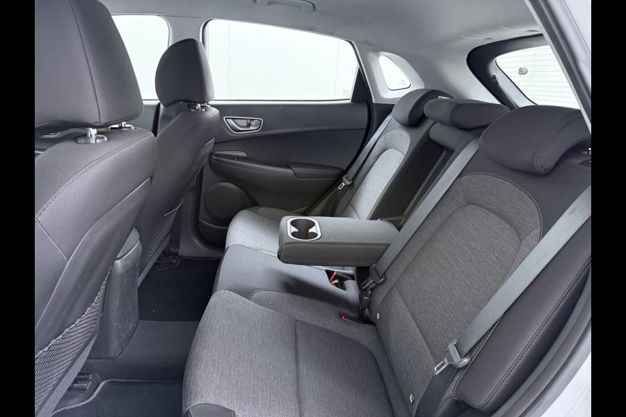 Hyundai Kona EV 64kWh SOH 94% Warmtepomp Adap.Cruise Apple Carplay Android Auto Krell®-Hifi Navi Ecc Camera Comfort Blind Spot Lane Assist Keyless Isofix DAB Led