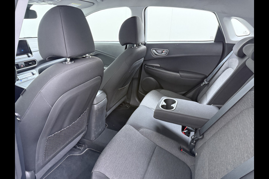 Hyundai Kona EV 64kWh SOH 94% Warmtepomp Adap.Cruise Apple Carplay Android Auto Krell®-Hifi Navi Ecc Camera Comfort Blind Spot Lane Assist Keyless Isofix DAB Led