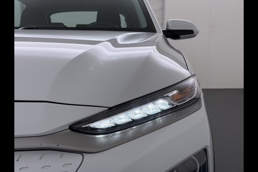Hyundai Kona EV 64kWh SOH 94% Warmtepomp Adap.Cruise Apple Carplay Android Auto Krell®-Hifi Navi Ecc Camera Comfort Blind Spot Lane Assist Keyless Isofix DAB Led