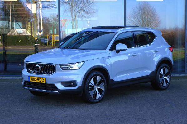 Volvo XC40 1.5 T4 Recharge Inscription Expression 211 PK PHEV, Panoramadak, Trekhaak, Camera, Carplay, Climate Control
