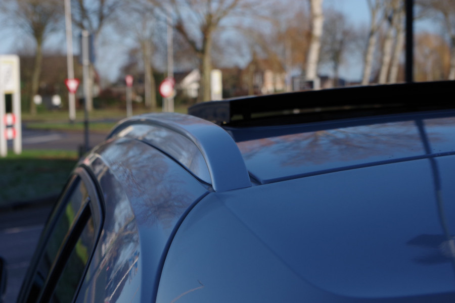 Volvo XC40 1.5 T4 Recharge Inscription Expression 211 PK PHEV, Panoramadak, Trekhaak, Camera, Carplay, Climate Control