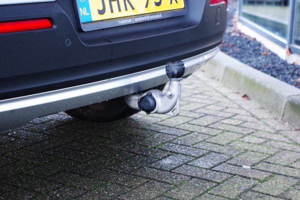 Volvo XC40 1.5 T4 Recharge Inscription Expression 211 PK PHEV, Panoramadak, Trekhaak, Camera, Carplay, Climate Control