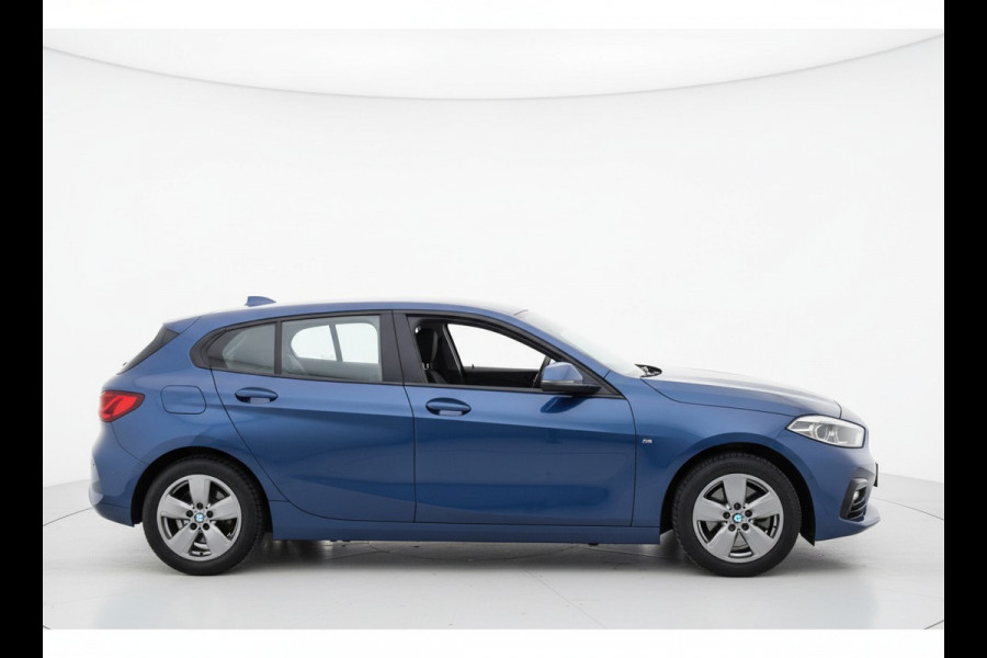 BMW 1-serie 118IA 140PK AUT. EXECUTIVE EDITION HEAD-UP/NAVI/CAMERA