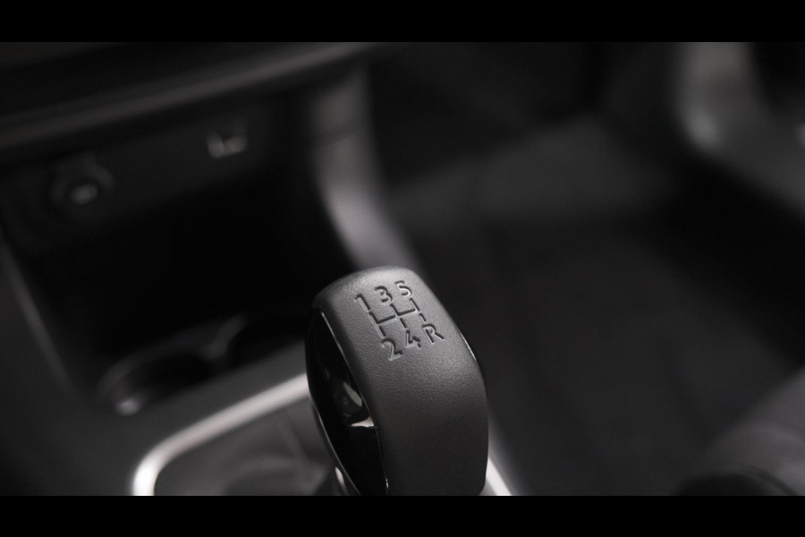 Citroën C3 PureTech 83 C-Series | Apple Carplay | Stoelverwarming | Climate Control | Parkeersensoren | Allseason Banden