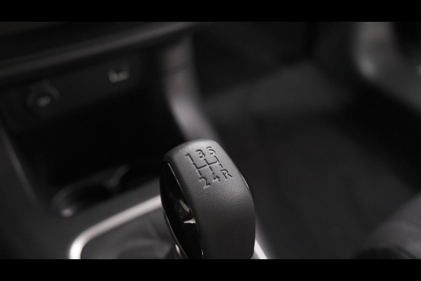 Citroën C3 PureTech 83 C-Series | Apple Carplay | Stoelverwarming | Climate Control | Parkeersensoren | Allseason Banden