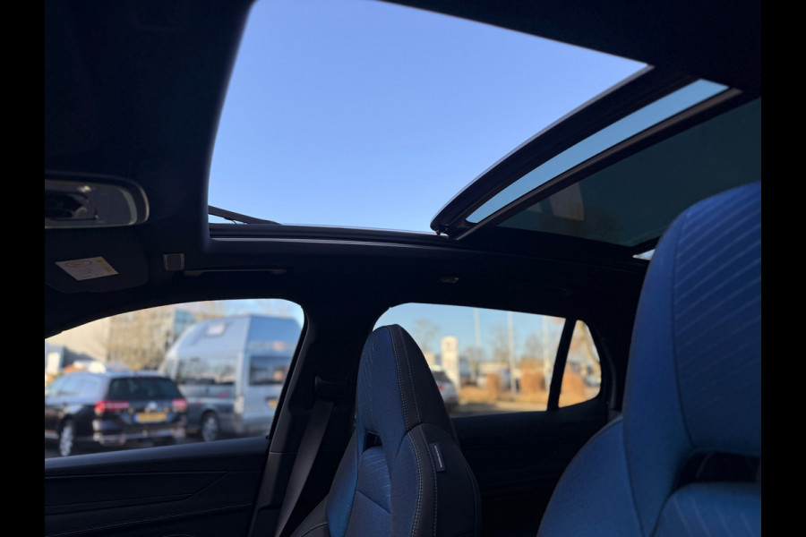 Lynk & Co 01 1.5 PHEV 261PK BLACK EDITION (BOVAG/RIJKLAARPRIJS)