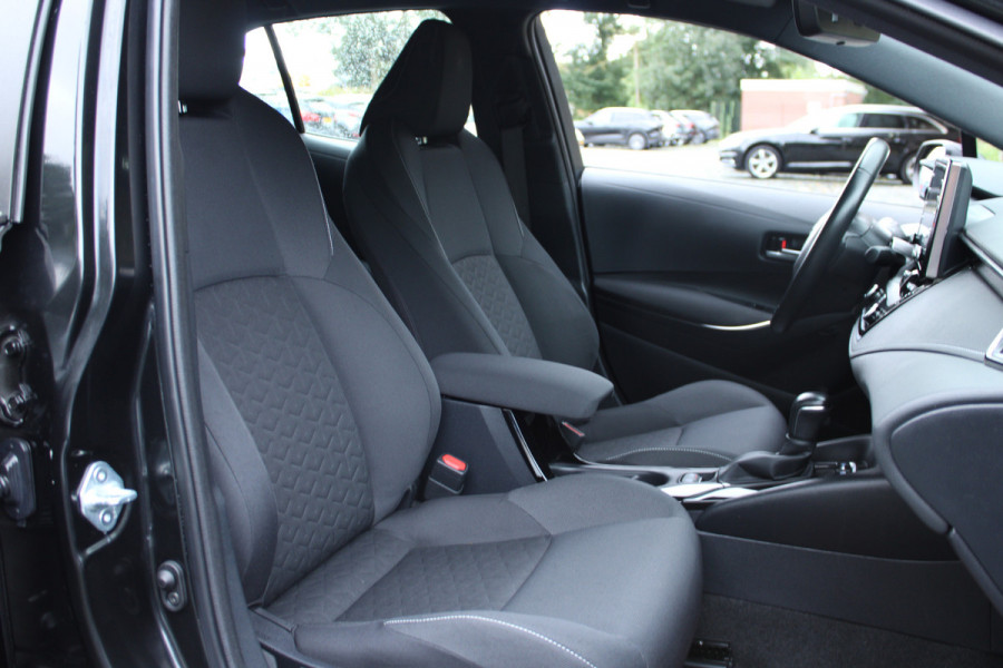 Toyota Corolla 1.8 HYBRID AUT. DYNAMIC NAVI/CAMERA/CARPLAY