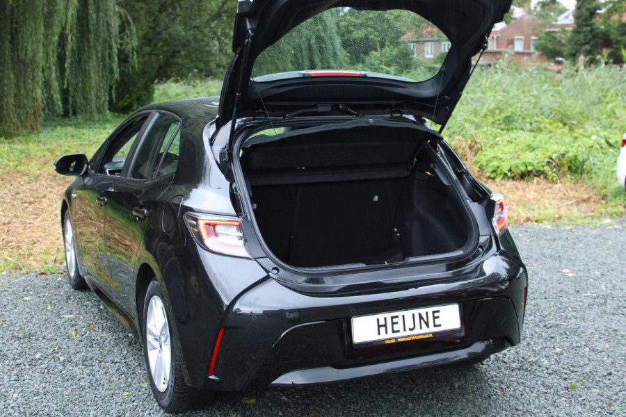 Toyota Corolla 1.8 HYBRID AUT. DYNAMIC NAVI/CAMERA/CARPLAY