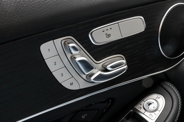 Mercedes-Benz GLC 300e 4MATIC AMG - MEMORY - 360 CAM - CARPLAY GLC300 - DEALER ONDERHOUDEN - EERSTE EIGENAAR - NIGHT PAKKET