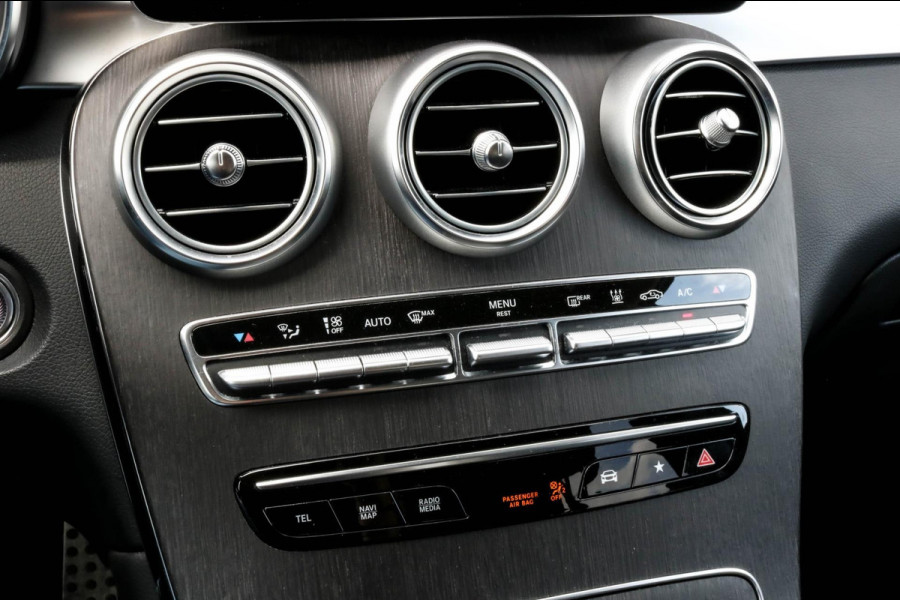 Mercedes-Benz GLC 300e 4MATIC AMG - MEMORY - 360 CAM - CARPLAY GLC300 - DEALER ONDERHOUDEN - EERSTE EIGENAAR - NIGHT PAKKET