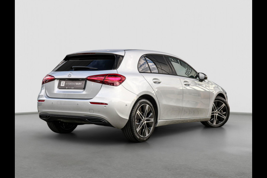 Mercedes-Benz A-Klasse 180 Luxury Line - MULTIBEAM LED - CAMERA - ACC - A180