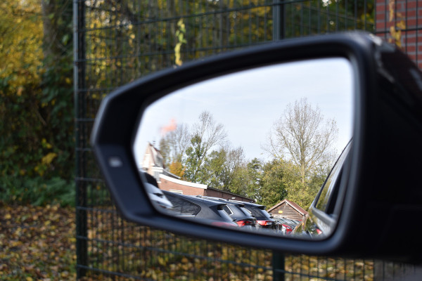 Volkswagen Polo 2.0 TSI GTI TSI 210PK DSG GTI-SPORT IQ-LIGHT/PDC/CARPLAY