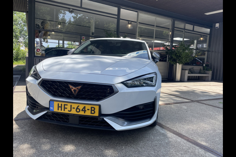 CUPRA Leon 2.0 TSI VZ 300PK DSG PERFORMANCE,SFEER CAMERA/LEDER/BEATS-AUDIO