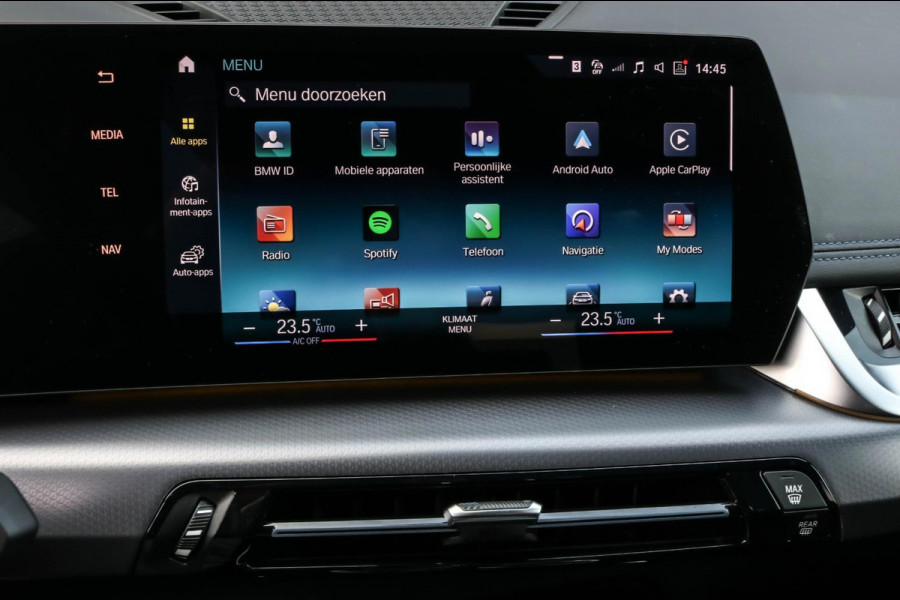 BMW X1 SDrive20i M-Sport - 360 CAMERA - HEAD UP - SFEERVERLICHTING - CARPLAY - ADAPTIVE CRUISE - DEALEAR ONDERHOUDEN - 2.0i