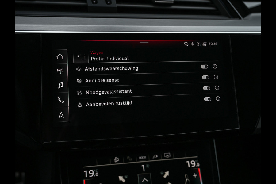 Audi Q8 e-tron 50 quattro S Edition 95 kWh · NL-auto · Panoramadak · RS-seats Memory seats · Leder · Adaptive cruise · Keyless · Stuurverwarmin