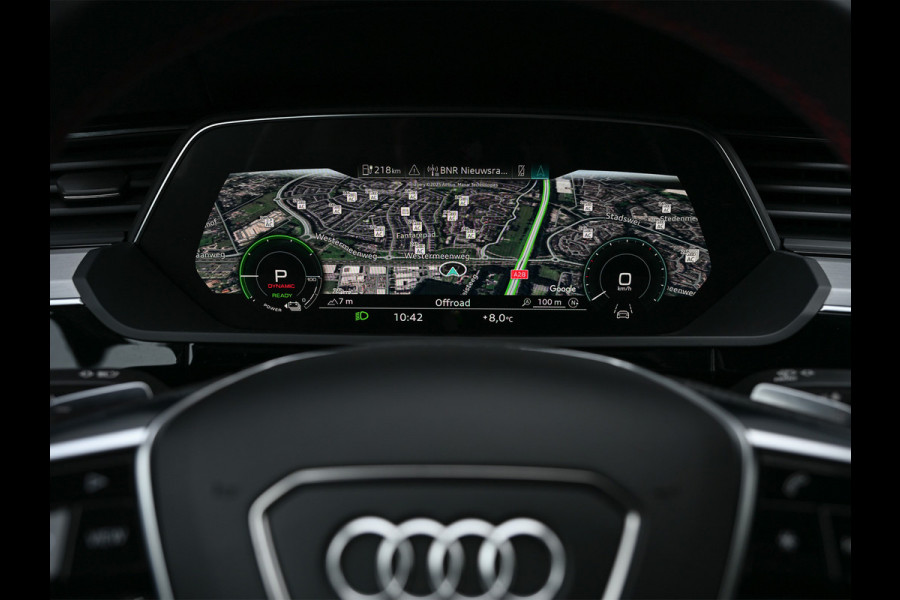 Audi Q8 e-tron 50 quattro S Edition 95 kWh · NL-auto · Panoramadak · RS-seats Memory seats · Leder · Adaptive cruise · Keyless · Stuurverwarmin