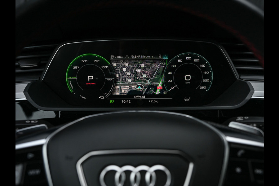 Audi Q8 e-tron 50 quattro S Edition 95 kWh · NL-auto · Panoramadak · RS-seats Memory seats · Leder · Adaptive cruise · Keyless · Stuurverwarmin