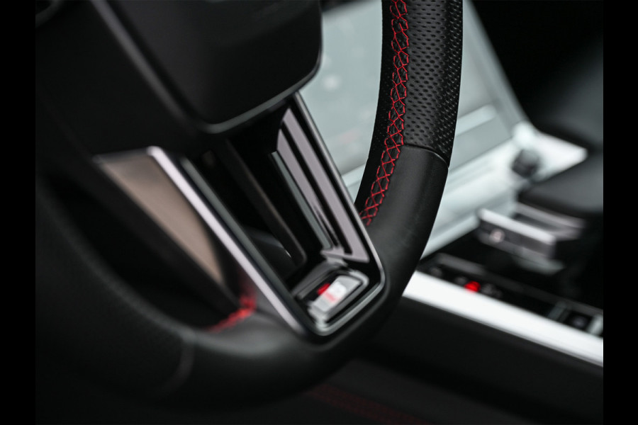 Audi Q8 e-tron 50 quattro S Edition 95 kWh · NL-auto · Panoramadak · RS-seats Memory seats · Leder · Adaptive cruise · Keyless · Stuurverwarmin