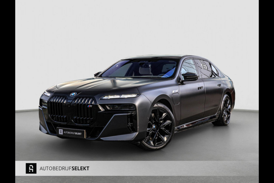 BMW 7 Serie M760e xDrive - Frozen Deep Grey - Lounge & Entertainment - Bowers & Wilkins - Aut. Doors - Connoisseur - Iconic Glow