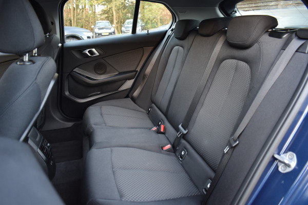 BMW 1-serie 118IA 140PK AUT. EXECUTIVE EDITION HEAD-UP/NAVI/CAMERA