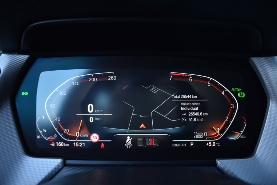 BMW 1-serie 118IA 140PK AUT. EXECUTIVE EDITION HEAD-UP/NAVI/CAMERA