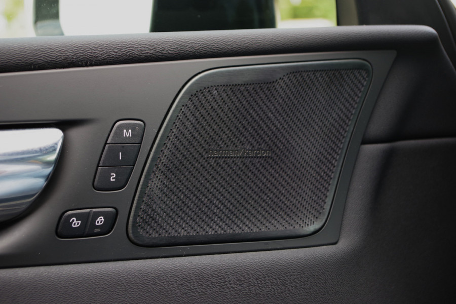 Volvo XC60 2.0 T8 406 PK AWD Polestar Engineered PHEV, Panoramadak, Adap. Cruise Control, 360 Camera