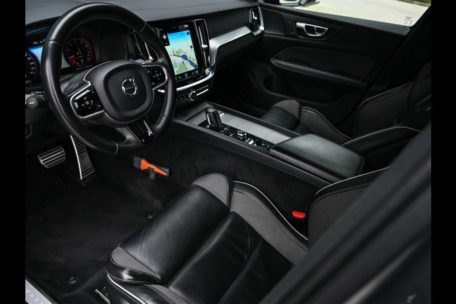 Volvo S60 2.0 B4 R-Design · NL-auto · Adaptive cruise · Stuur- en stoelverwarming · Achterbank verwarmd · Harman/Kardon · Memory seats · K