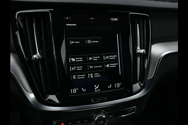 Volvo S60 2.0 B4 R-Design · NL-auto · Adaptive cruise · Stuur- en stoelverwarming · Achterbank verwarmd · Harman/Kardon · Memory seats · K