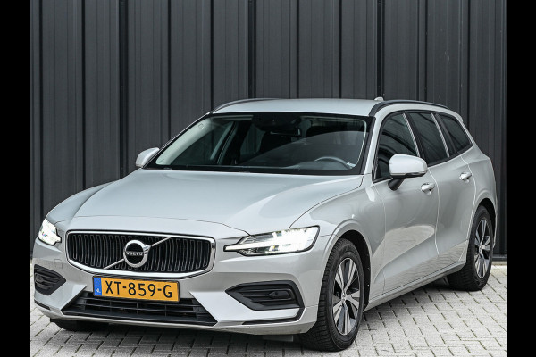 Volvo V60 2.0 D3 · NL-auto · Automaat · Parkeersensoren voor en achter · Cruise control · Led · Virtual cockpit