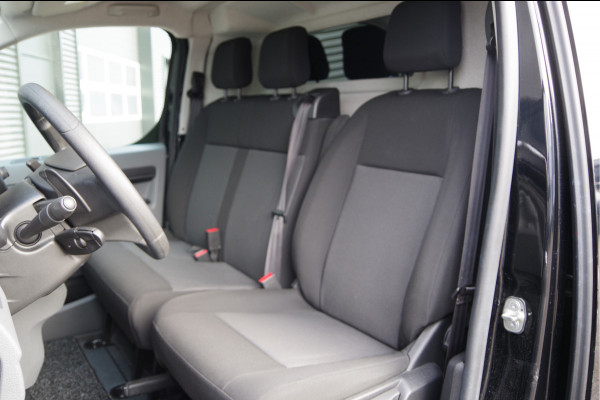 Opel Vivaro 2.0 CDTI L2 145PK AUT. 2X SCHUIFDEUR, TREKHAAK, CAMERA, NAVI, CRUISE, AIRCO, PARKEERSENSOREN, NL AUTO, NAP