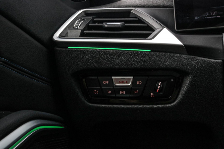 BMW 3 Serie Touring 330e | M-Sport Pro | 2 jaar garantie | Pano | Black Edition | LCI | ACC | Sfeerverlichting | Driving Assistant