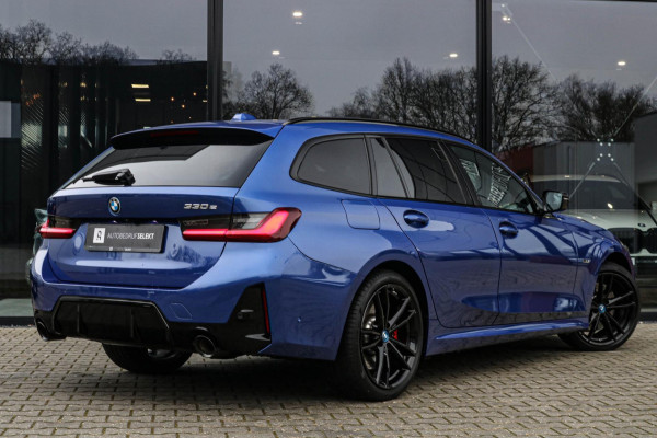 BMW 3 Serie Touring 330e | M-Sport Pro | 2 jaar garantie | Pano | Black Edition | LCI | ACC | Sfeerverlichting | Driving Assistant