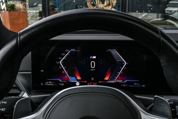 BMW 3 Serie Touring 330e | M-Sport Pro | 2 jaar garantie | Pano | Black Edition | LCI | ACC | Sfeerverlichting | Driving Assistant