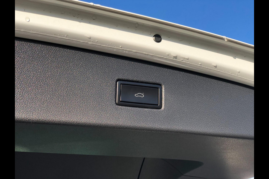 Volkswagen Tiguan 1.5 TSI Comfortline Business | Navi, ACC, Pano, Carplay/Android, Clima, Trekhaak | Dealeronderhouden | NAP |