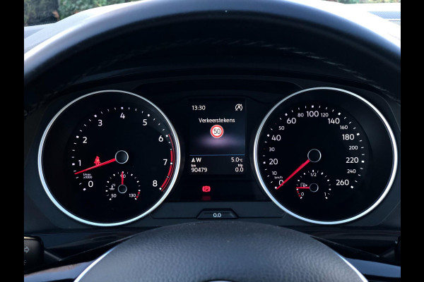 Volkswagen Tiguan 1.5 TSI Comfortline Business | Navi, ACC, Pano, Carplay/Android, Clima, Trekhaak | Dealeronderhouden | NAP |