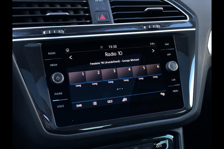 Volkswagen Tiguan 1.5 TSI Comfortline Business | Navi, ACC, Pano, Carplay/Android, Clima, Trekhaak | Dealeronderhouden | NAP |