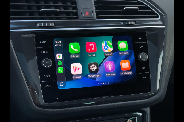 Volkswagen Tiguan 1.5 TSI Comfortline Business | Navi, ACC, Pano, Carplay/Android, Clima, Trekhaak | Dealeronderhouden | NAP |