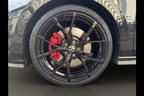Volkswagen Golf 2.0 TSI GTI | Panorama | Head Up | 19" Velg | Sfeer | IQ Light | Harman-Kardon | ACC |