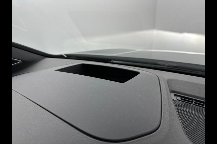 Volkswagen Golf 2.0 TSI GTI | Panorama | Head Up | 19" Velg | Sfeer | IQ Light | Harman-Kardon | ACC |