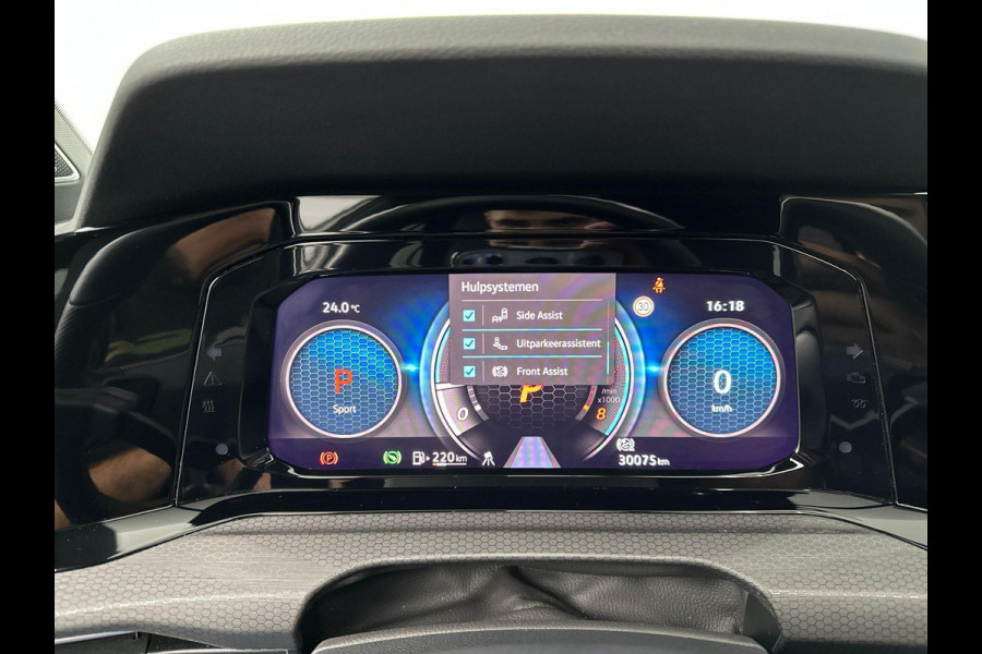 Volkswagen Golf 2.0 TSI GTI | Panorama | Head Up | 19" Velg | Sfeer | IQ Light | Harman-Kardon | ACC |