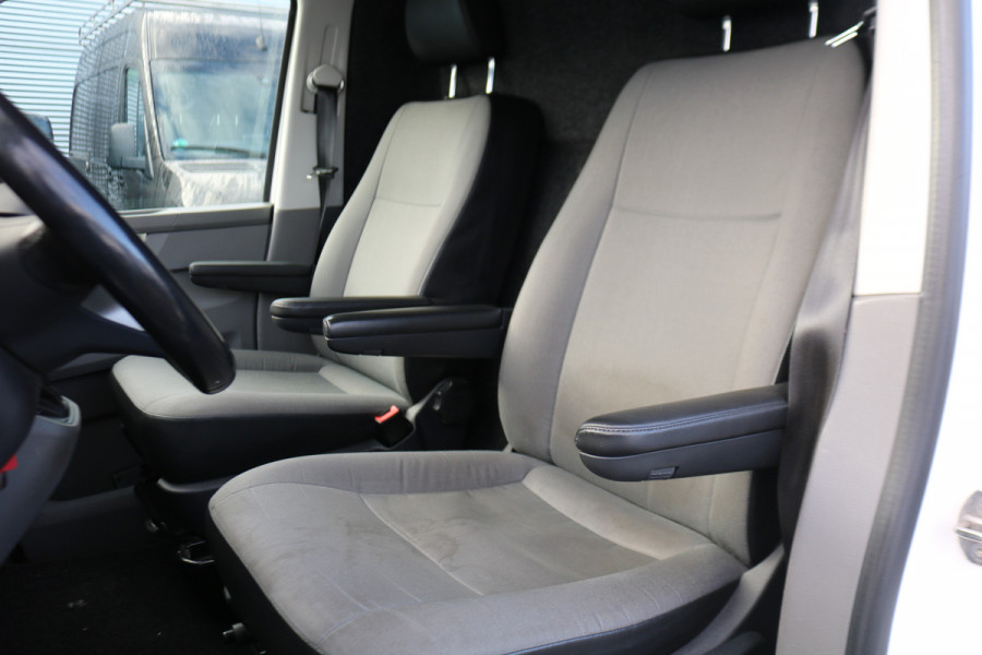 Volkswagen Transporter 2.0 TDI 150pk L2 H1 Automaat Airco Camera Trekhaak
