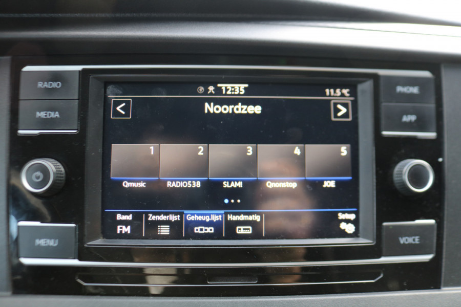 Volkswagen Transporter 2.0 TDI 150pk L2 H1 Automaat Airco Camera Trekhaak