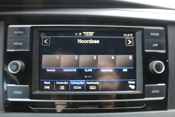 Volkswagen Transporter 2.0 TDI 150pk L2 H1 Automaat Airco Camera Trekhaak